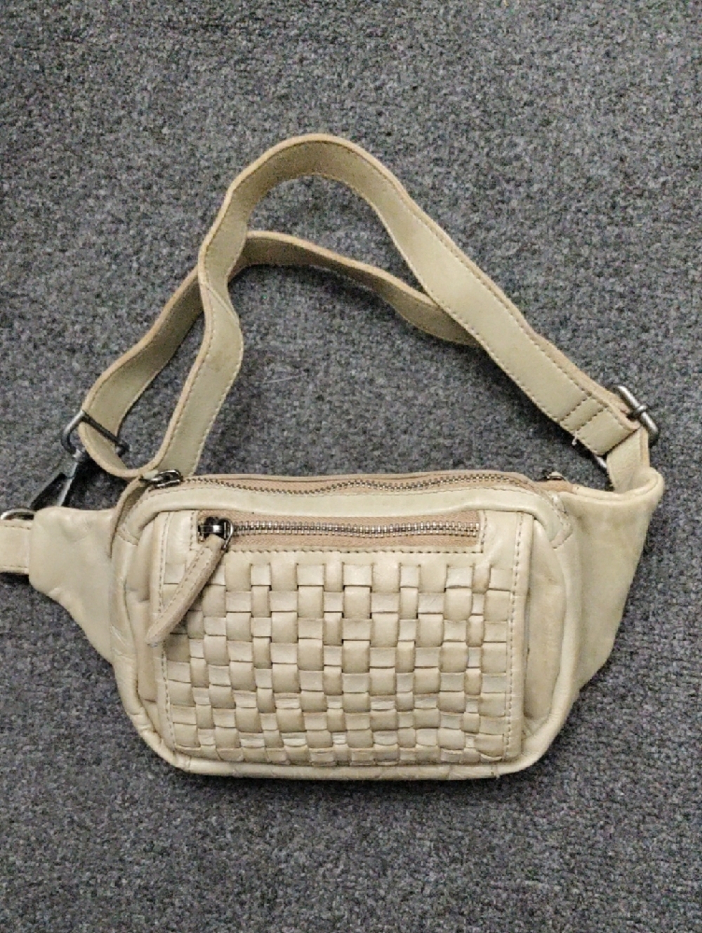 Vilenca Neutral Woven Front Leather Fanny/Shoulder Bag